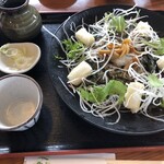 そば処みよし - あげ餅そば、冷たいの大盛り！美味しい！