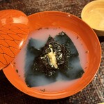心根 - 腕物　花巻き仕立て　蛤とそら豆のしんじょ