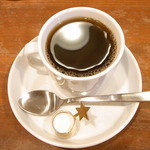 登美屋 - 深煎りコーヒー　￥３５０　フードとドリンクの注文は￥５０オフ♪