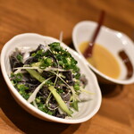 炭火焼肉ホルモンさわいし - センマイ刺し（８５０円）２０２４年３月