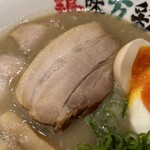 濃厚鶏白湯ラーメン 鶏味万彩 - 厚切り豚バラチャーシュー ¥370