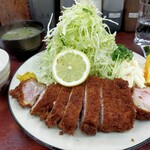 とんかつ赤城 - ロースカツ定食1600円