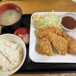 Ajiya - マアジフライ定食880円