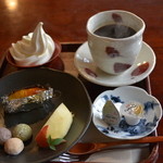 壺音洞 - ティータイムセット