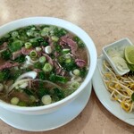 239160998 - Rare Beef Noodle Soup($19/Lar)