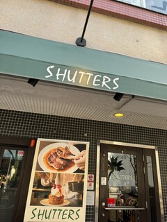 SHUTTERS - 