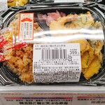 Oken Oga Waten - ★鶏五目ご飯と天ぷら弁当 430円 お弁当なので仕方ないか天ぷらのサクサク感はみじんもない。