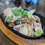 そば屋酒かわづ - 豚バラステーキ