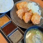 からやま - 4個入りの定食