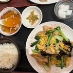 Ichi En - 豚肉、木耳、野菜と玉子の炒め定食