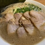 Gatton - チャーシューとんこつラーメン