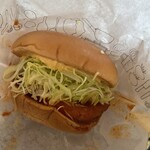 Mosu Baga - 辛旨ヤンニョムのとり竜田バーガー 〜なめらかチーズソース〜（490円）