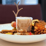 ラトラスフィス - ランチコース 6405円 のアミューズ 収穫祭