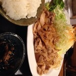 ワタライ食堂 - 今日は生姜焼きです！