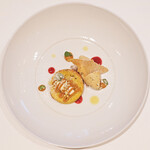 ラトラスフィス - ランチコース 6405円 の洋梨とロイヤルミルクティー