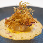 ラトラスフィス - ランチコース 6405円 の千葉県産真鯛のポワレ バターナッツとレキュームカプチーノ