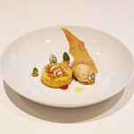 ラトラスフィス - ランチコース 6405円 の洋梨とロイヤルミルクティー