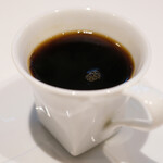 ラトラスフィス - ランチコース 6405円 のコーヒー