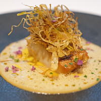 ラトラスフィス - ランチコース 6405円 の千葉県産真鯛のポワレ バターナッツとレキュームカプチーノ