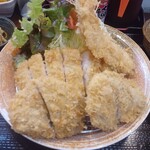 Tonkatsu Saikatsu - 食べきれるかしら？と不安でしたが、一気食いしました！