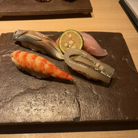 梅田 鮨 よこ田 - 