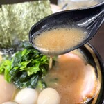 横濱家系ラーメン 勝鬨家 - 