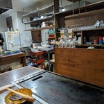 かの家 とみいち - 店内厨房