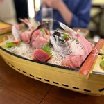 ホテル＆スパ　アンダリゾート伊豆高原 - ◇本日の舟盛り…地魚がメインで美味しいです♪