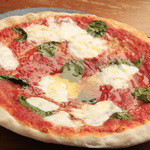 伊食酒房 穴 - ◆産地・具・焼き方にこだわった、コラーゲンたっぷりの自慢のピザです♪