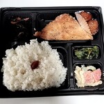 桑原米店 - マグロの竜田揚げ弁当