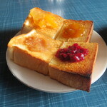 慈雨 - ジャムトースト