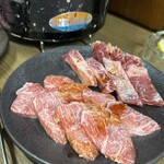 炭火焼肉ホルモン 雄 - 