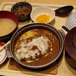 Sachifukuya - 特製カレーソースのチーズハンバーグ定食