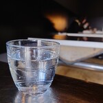 ラスティコフォー - お水は炭酸水