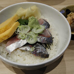 魚と酒 三原 - アジ刺丼