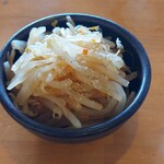 徳島ラーメン 麺王 - 料理写真:ナムル(^o^)