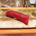鮨　臥龍 - マグロ赤身漬け