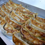 551蓬莱 - ☆餃子も並んでいると全部ペロリとしちゃいたくなりますね☆