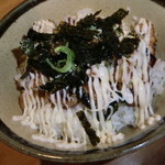 Sumibi Yakitori Torishou - とり丼はたっぷりのマヨネーズでどうぞ。
