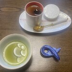 うなぎ亭 友栄 - 黒豆のプリン。蓋なし