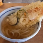 義経 - 天ぷらうどん小(450円)