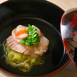 Nihonbashi Suitenguu Nanatousha - 煮物椀(蛤と春キャベツ)
