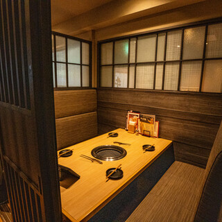 扉付きの完全個室もご用意。プライベートな焼肉を