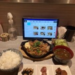 肉酒場にゃぶ - 