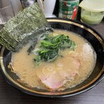 横濱家系ラーメン 勝鬨家 - 