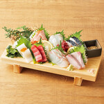 <With bluefin tuna> Assortment of 7 sashimi, 2 pieces