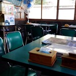 そば 森万  - 店内