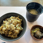 ステーキハウス 秀 - ガーリックライス　2024.3