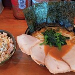 ラーメン 末廣家 - 
