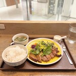 スズ カフェ - 